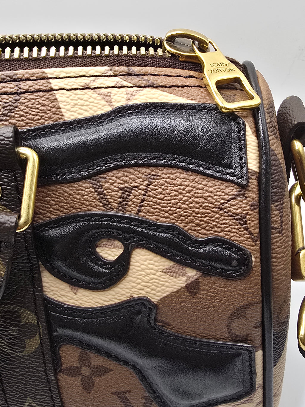 Louis Vuitton x Kid Super 2023 brown portrait keepall 25 bandouliere